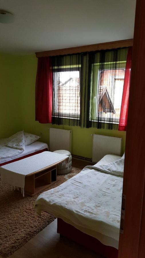 Apartmani Malina 3 Bijeljina Luaran gambar